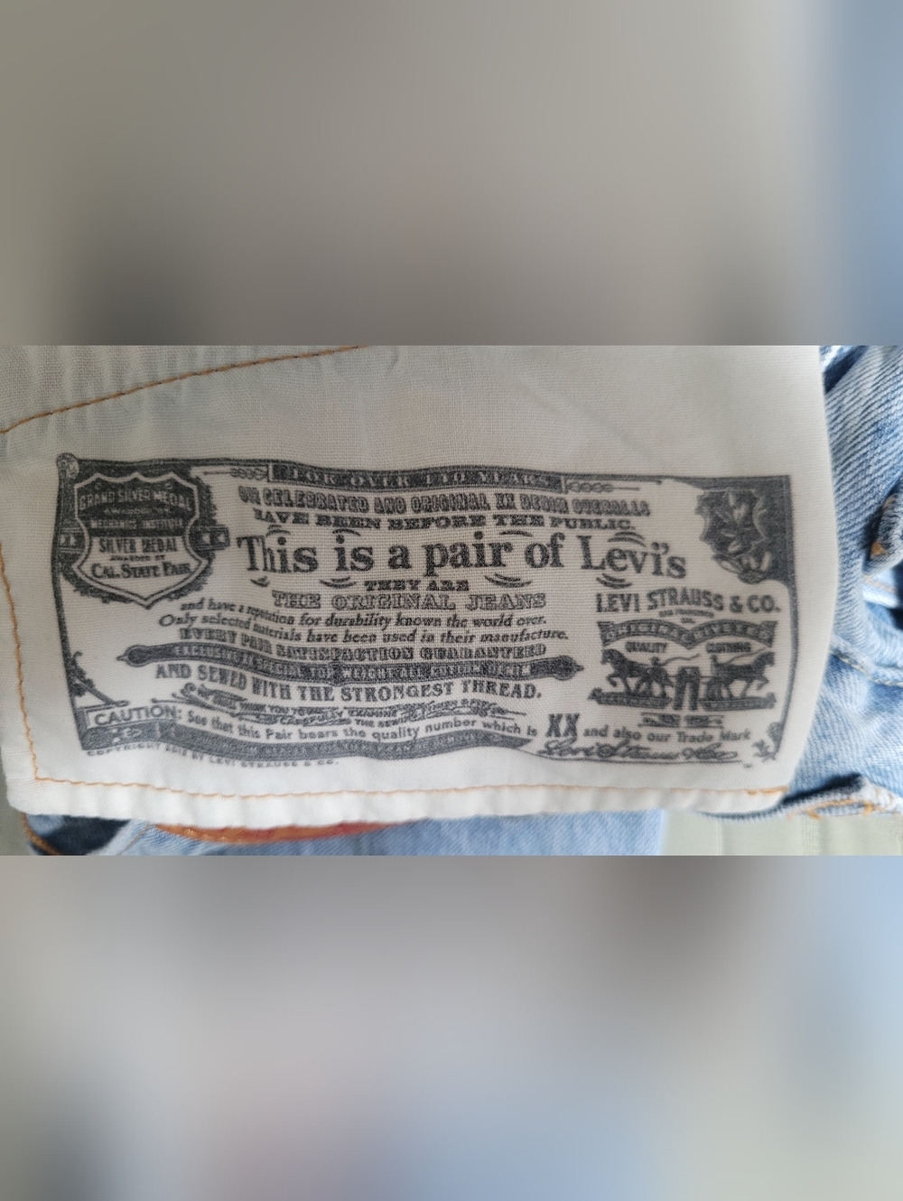 Levi's 501 Distressed Straight Leg Jeans Light Wash Mid Rise Vintage Size 24 - Picture 6 of 12